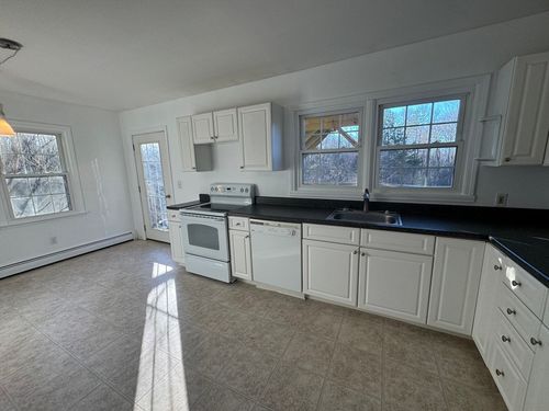 0-36 West St, Pepperell, MA, 01463-1359 | Card Image