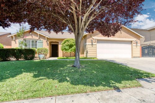 564 S Duke Ave, Fresno, CA, 93727-5500 | Card Image