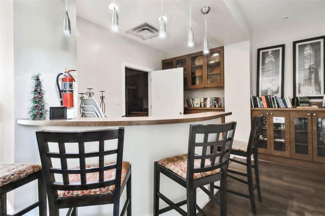 UNIT-405 - 470 3 Rd St S, Condo with 2 bedrooms, 2 bathrooms and null parking in SAINT PETERSBURG FL | Image 26