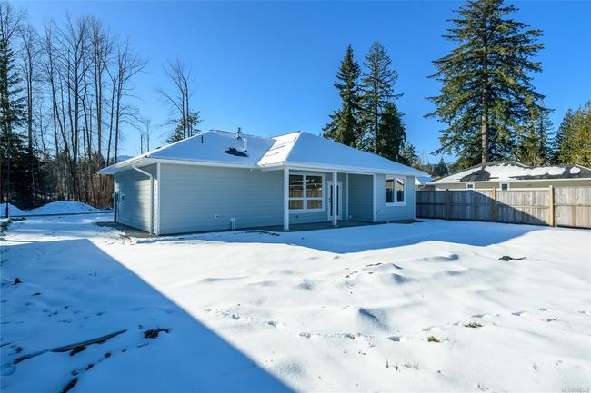 2876 Carlisle Lane, House other with 3 bedrooms, 2 bathrooms and 4 parking in Cumberland BC | Image 37