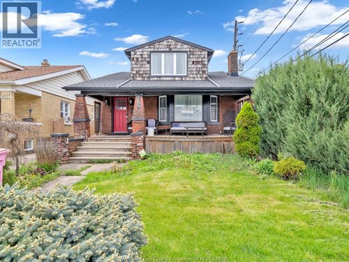 lower-unit-1029 Parent Ave, Windsor, ON, N9A2E4 | Card Image