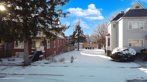9318 Cregier Ave, Chicago, IL, 60617-3630 | Card Image