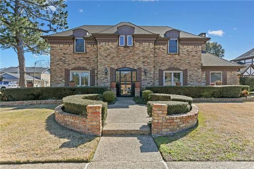 44 Grand Canyon Dr, New Orleans, LA, 70131-8635 | Card Image