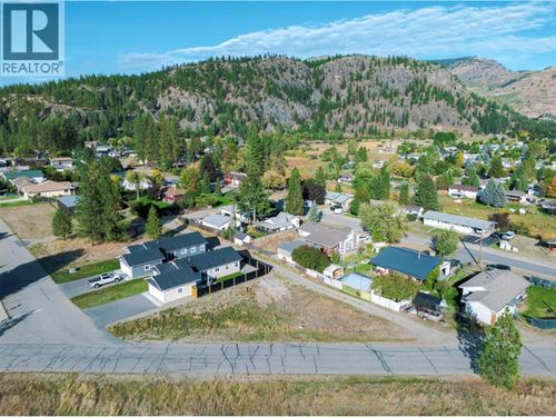 7624 18th St, Grand Forks, BC, V0H | Card Image