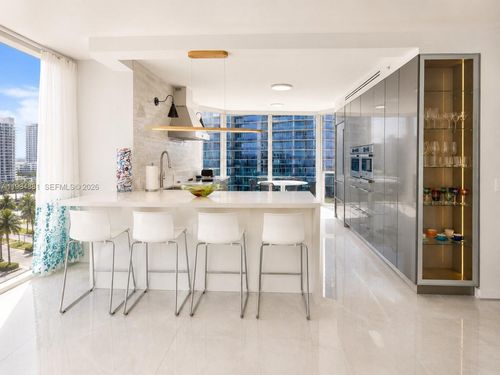 1001-17555 Collins Ave, Sunny Isles Beach, FL, 33160-2882 | Card Image