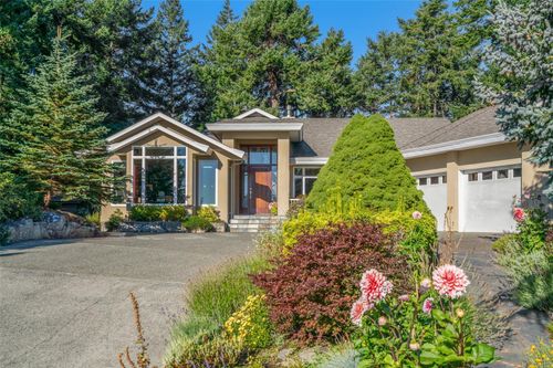 3720 Dolphin Dr, Nanoose Bay, BC, V9P9H1 | Card Image