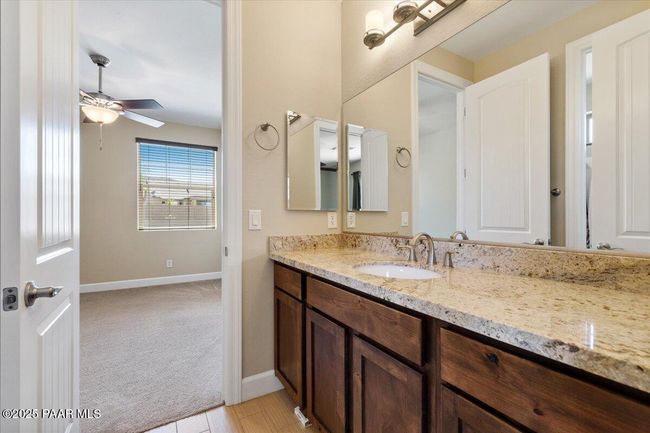 Bathroom - Jack- n-Jill Style | Image 29