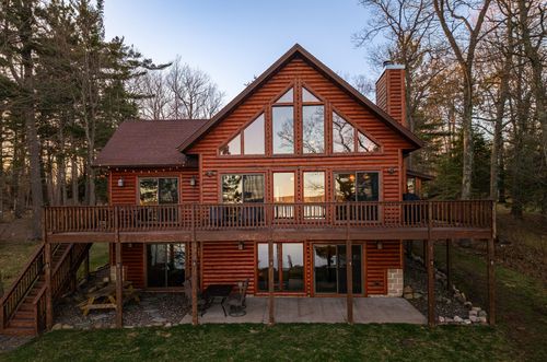 14323 W Court Oreilles Lake Dr, Hayward, WI, 54843-2069 | Card Image