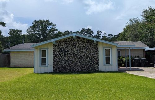 220 Nagel St, Vidor, TX, 77662-8868 | Card Image