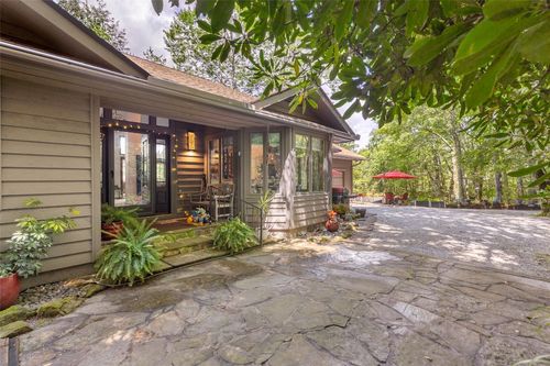 845 Whiteside Mountain Rd, Highlands, NC, 28741-7364 | Card Image