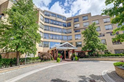 203 - 250 Sydenham St, Condo with 2 bedrooms, 2 bathrooms and 2 parking in London ON | Image 2