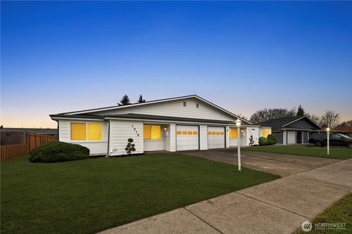 1310 12th Ave Nw, Puyallup, WA, 98371-4004 | Card Image