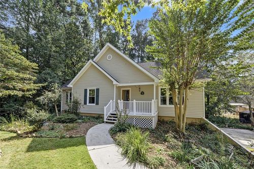 3801 Allyn Dr Nw, Kennesaw, GA, 30152-2468 | Card Image