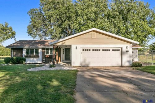 340 Monroe St, Bradshaw, NE, 68319-3057 | Card Image