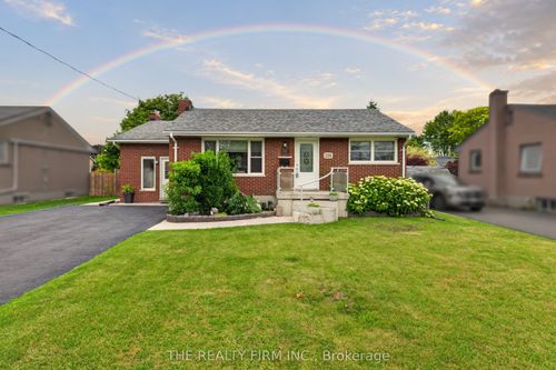 226 Rainbow Ave, London, ON, N5W4W1 | Card Image