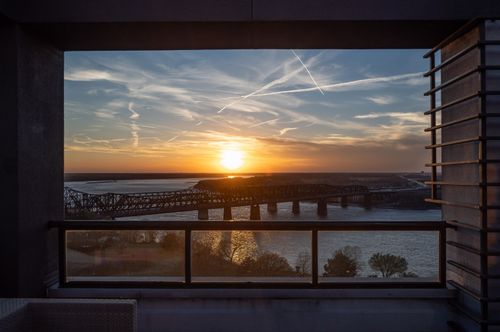 apt-1305-717 S Riverside Dr, Memphis, TN, 38103-1745 | Card Image
