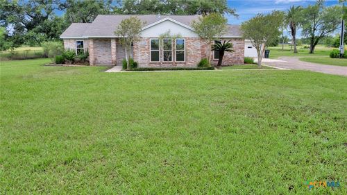 1121 S Wells St, Edna, TX, 77957-4768 | Card Image