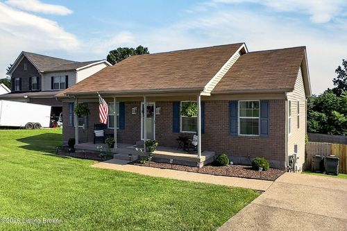 374 Gentry Crossings Blvd, Mt Washington, KY, 40047-5402 | Card Image