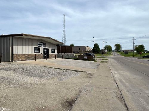 705 S Elm St, Creston, IA, 50801-3616 | Card Image