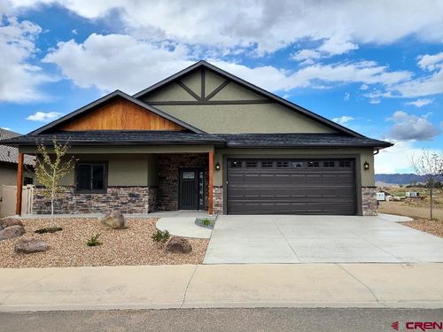 3335 Kestrel Loop, Montrose, CO, 81401-7454 | Card Image