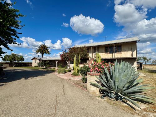 15326 S Dickenson Ave, Riverdale, CA, 93656-9739 | Card Image