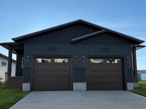 85 Gray Close, Sylvan Lake, AB, T4S0W4 | Card Image
