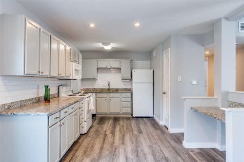 2041-5725 Harvest Hill Rd, Dallas, TX, 75230-1247 | Card Image