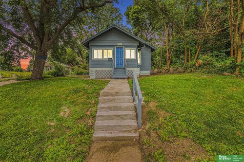 3351 Patrick Ave, Omaha, NE, 68111-4114 | Card Image