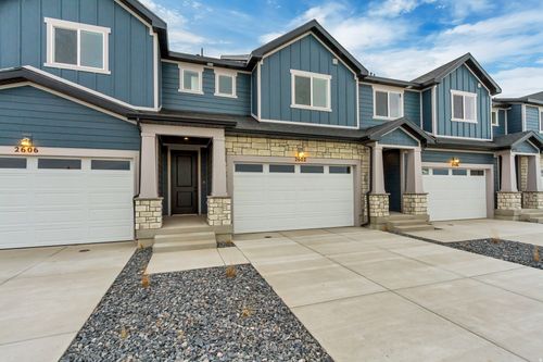 150-2602 N 2125 W, Clinton, UT, 84015-4075 | Card Image