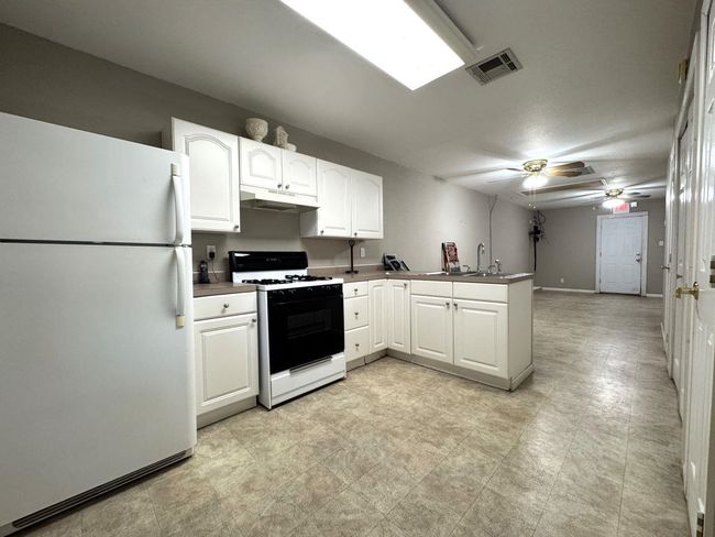 3500 Main Ave, Home with 0 bedrooms, 0 bathrooms and null parking in Groves TX | Image 31