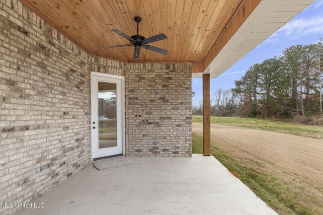 60-web-or-mls-202 Lizzy-61 | Image 60