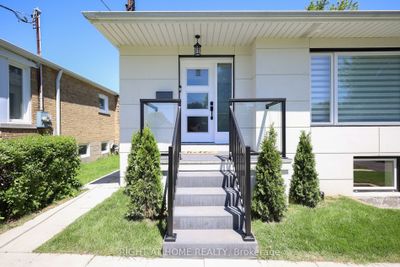 54 Acton Ave, House other with 3 bedrooms, 2 bathrooms and 6 parking in Toronto ON | Image 2