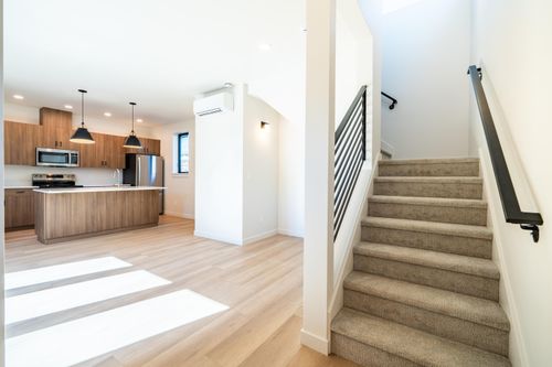 101-371 Nw 19th St, Redmond, OR, 97756-8521 | Card Image