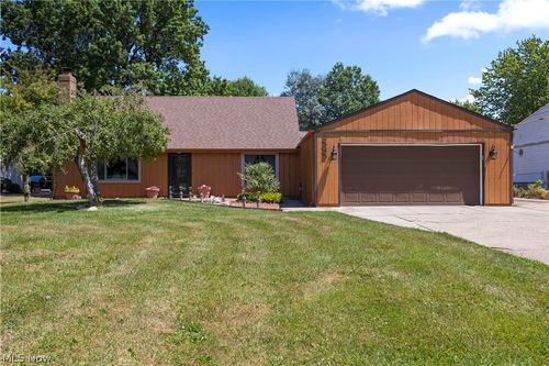 2565 Abbe Rd, Sheffield Village, OH, 44054-2432 | Card Image