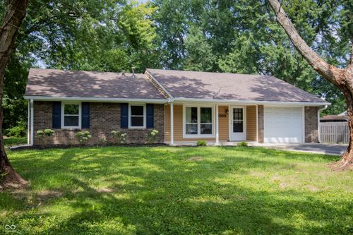 8032 Chiltern Dr, Indianapolis, IN, 46268-2026 | Card Image