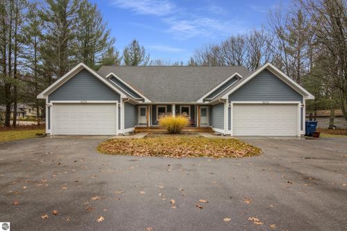 5279 Vinton Road, Williamsburg, MI, 49690 | Card Image