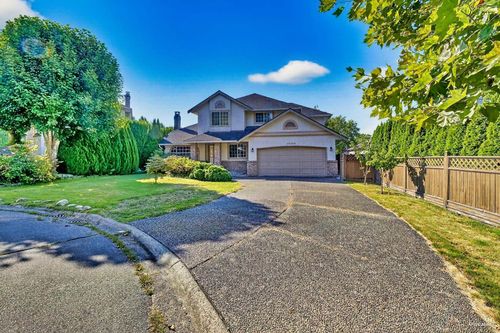 14180 85a Ave, Surrey, BC, V3W2T4 | Card Image