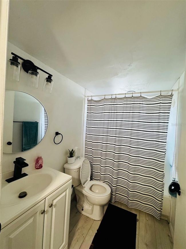 101 - 2301 Oak Park Way, Condo with 2 bedrooms, 2 bathrooms and null parking in ORLANDO FL | Image 8