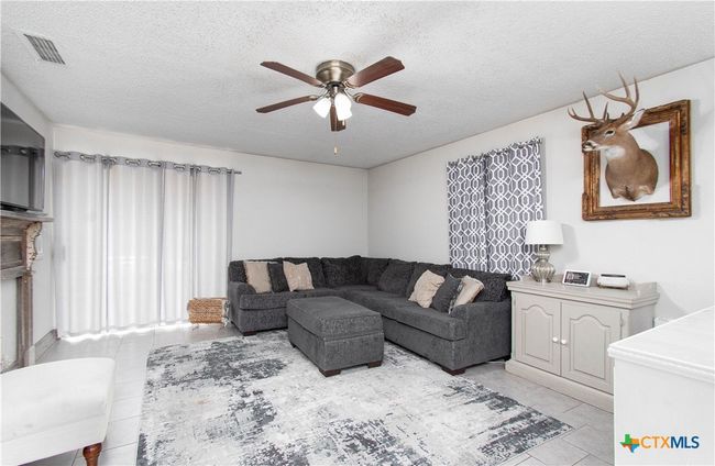 209 W Prairie Ave, House other with 3 bedrooms, 1 bathrooms and null parking in Rogers TX | Image 4