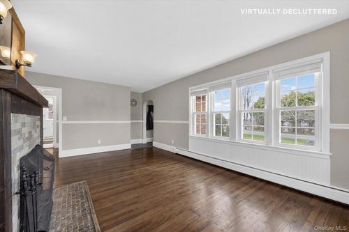 8 Francis St, Newburgh, NY, 12550-1433 | Card Image