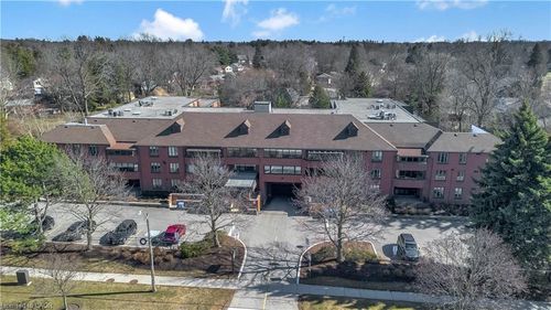 308-150 Wilson St W, Ancaster, ON, L9G4E7 | Card Image