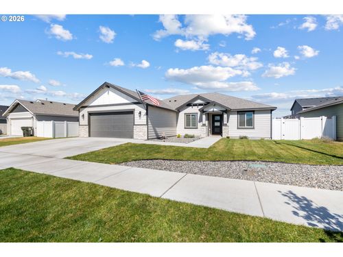 306 Sage St, Boardman, OR, 97818-8064 | Card Image