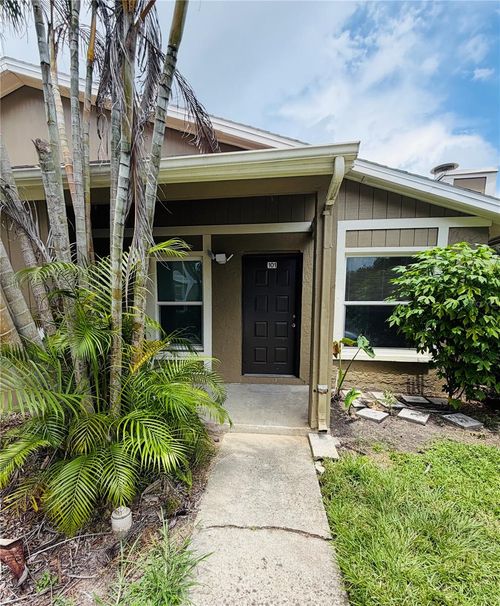 101-14311 Hanging Moss Cir, TAMPA, FL, 33613-6205 | Card Image