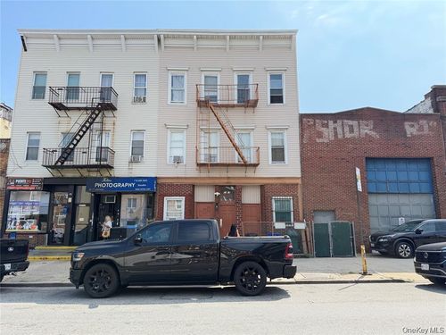 22-19 Steinway St, Astoria, NY, 11105-1866 | Card Image