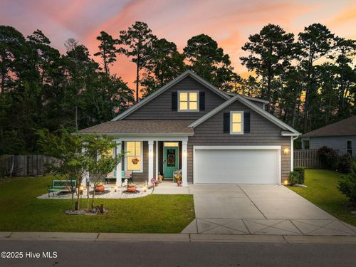 873 Seathwaite Ln Se, Belville, NC, 28451-4040 | Card Image