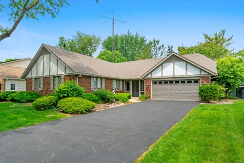 2445 Coach And Surrey Ln, Aurora, IL, 60506-4431 | Card Image
