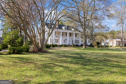 215 Hartwell Rd, Lavonia, GA, 30553-1485 | Card Image