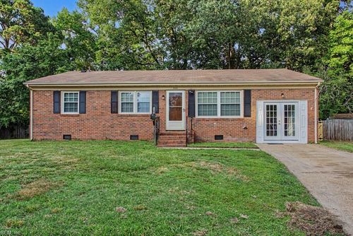 5000 Hillsboro Court, Hampton, VA, 23605 | Card Image