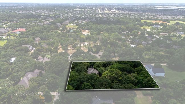 Aerial overview of property's location with property boundaries highlighted | Image 35