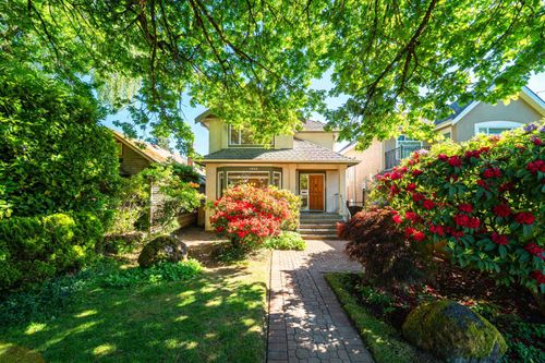 4682 W 14th Ave, Vancouver, BC, V6R2Y6 | Card Image